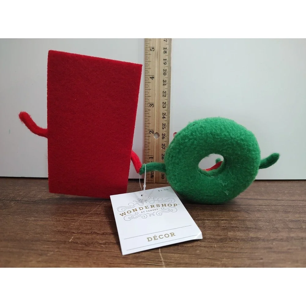 2024 Target Felt Duo Wreath Door Christmas Figurine Better Together Decor A2